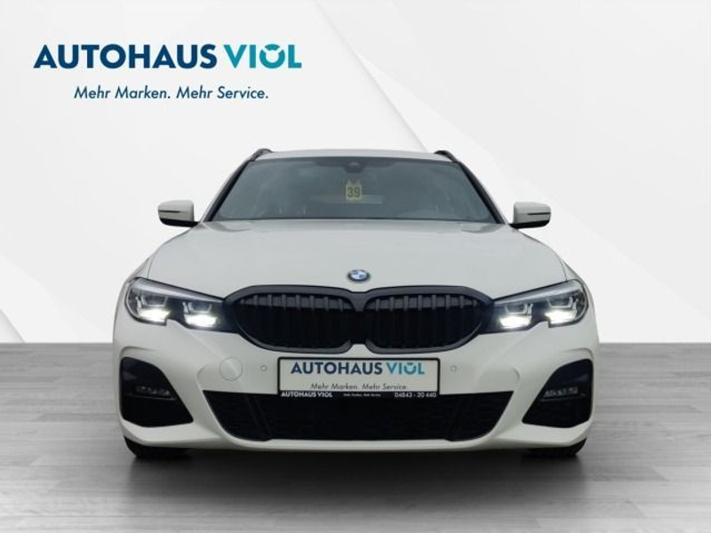 BMW 330 d xDrive M-Sport — photo 8