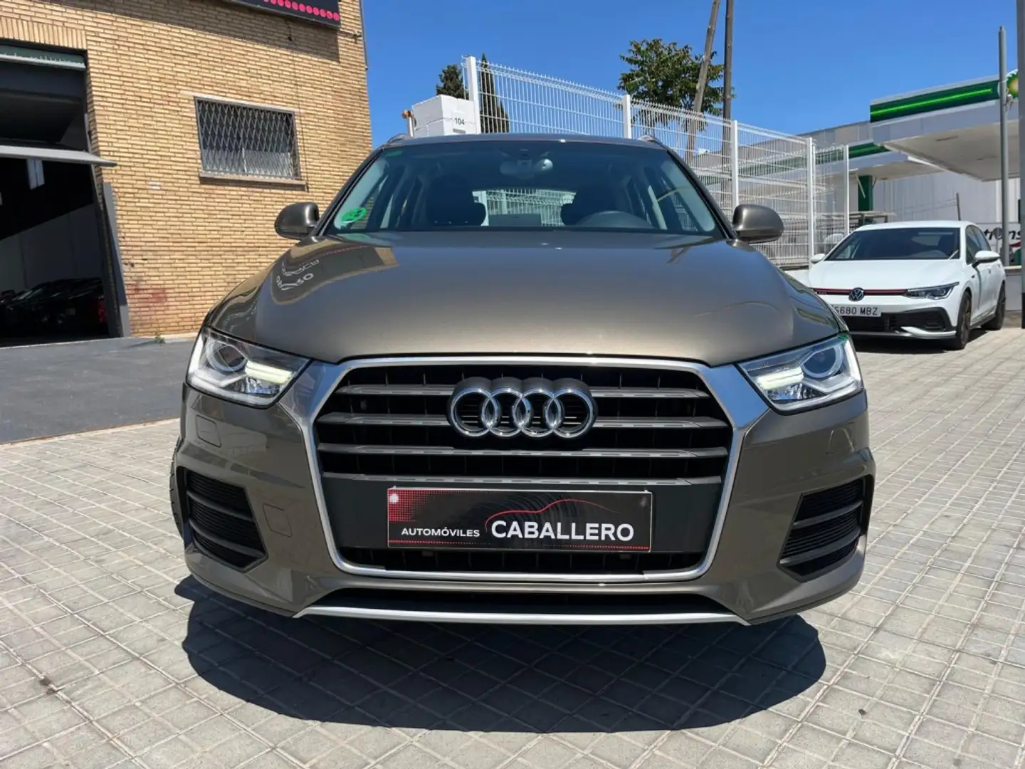 Audi Q3 1.4 TFSI CoD Design edition S tronic bež - 2