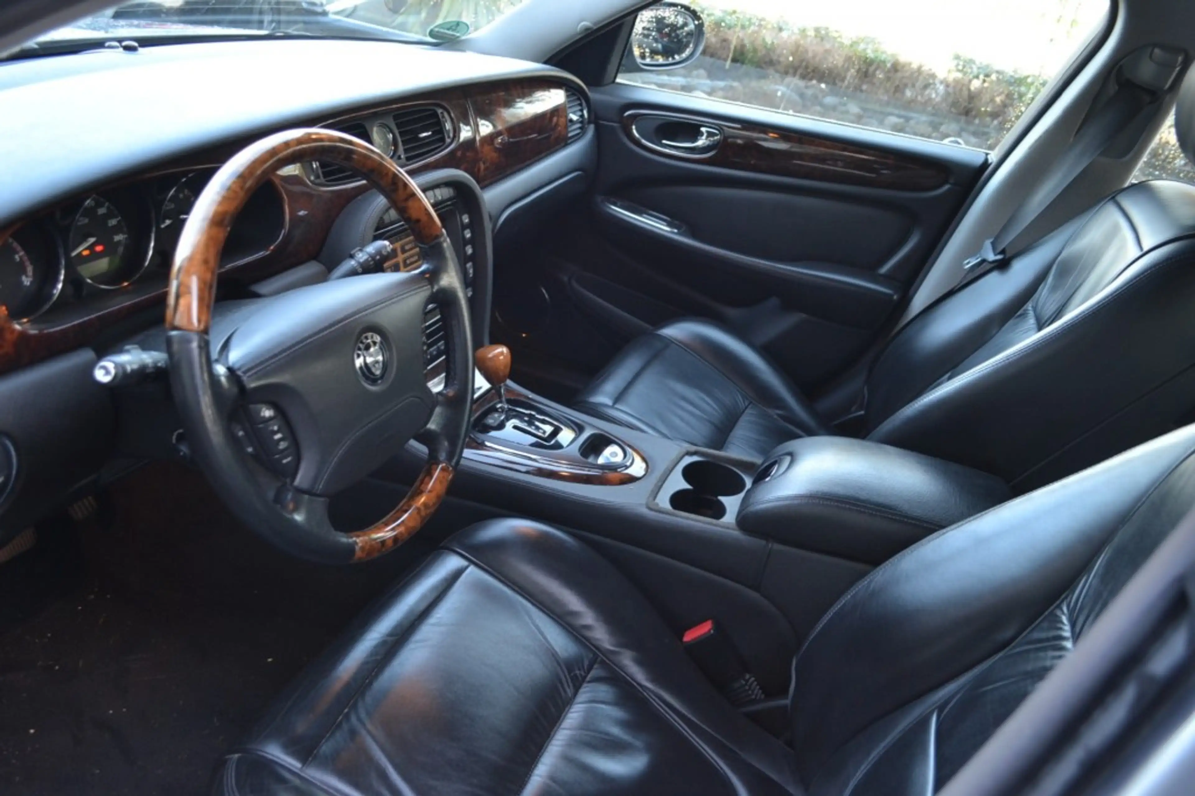 Jaguar XJ 2.7D V6 Executive / b2b / export — photo 5