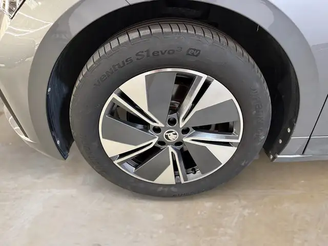Skoda Enyaq view 11