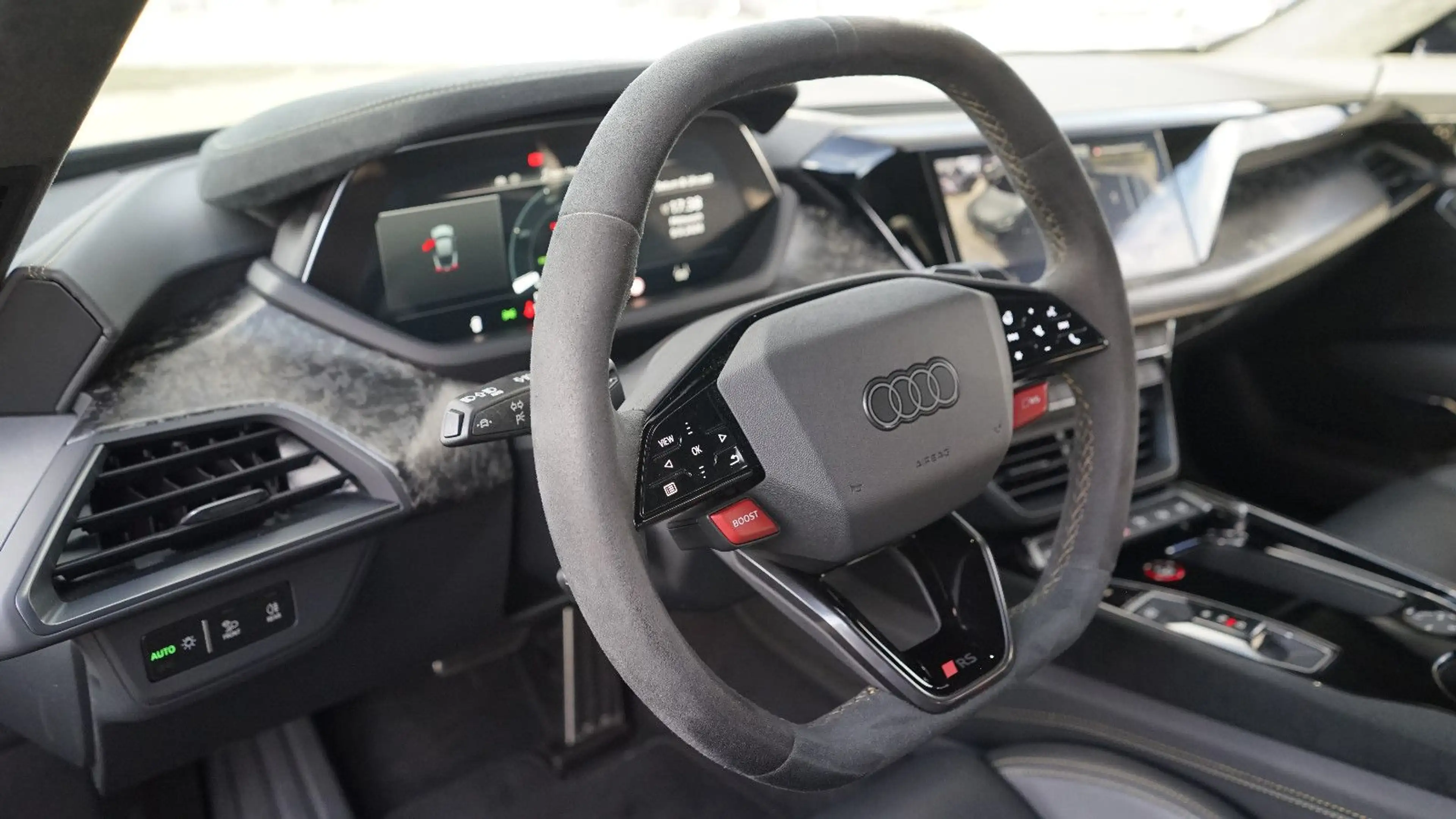 Audi RS e-tron GT Sitzbel. Camouflage Carbon — photo 13