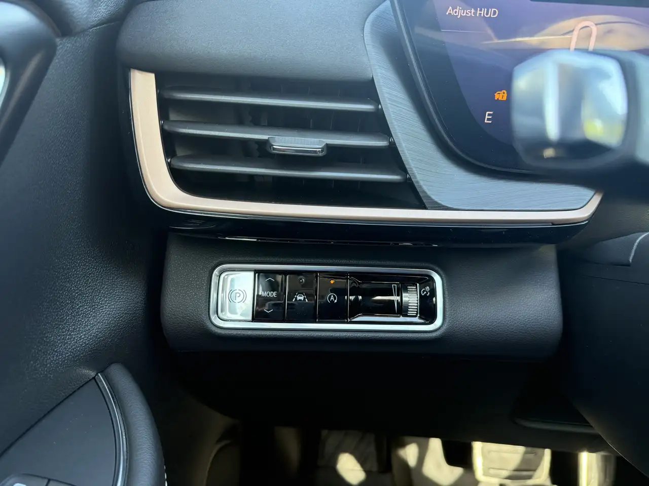 Buick Envision photo Buick Envision