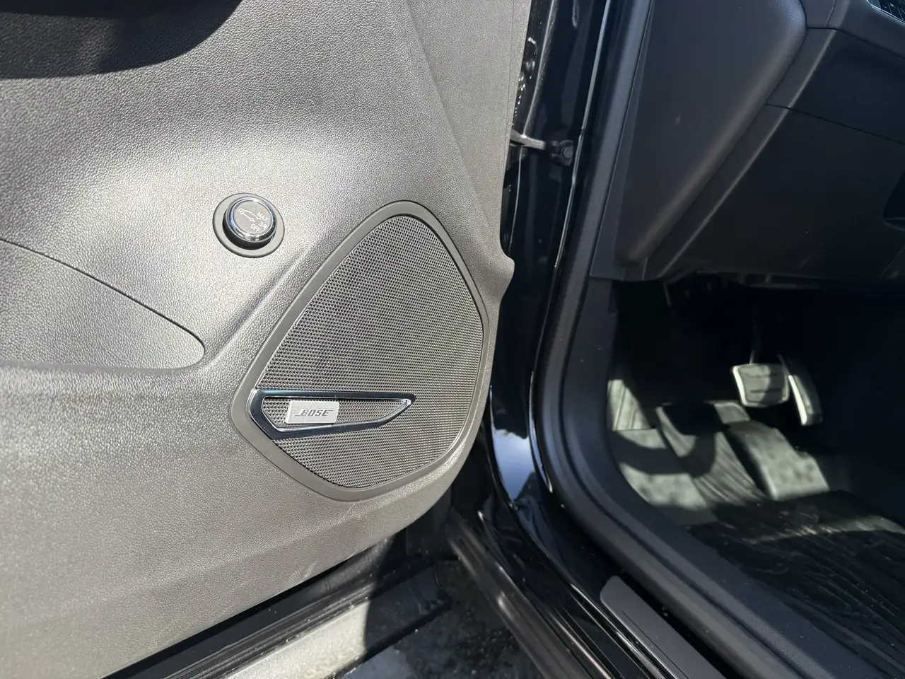 Buick Envision photo Buick Envision