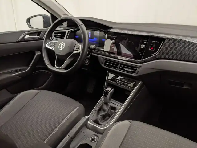 Volkswagen Polo view 6