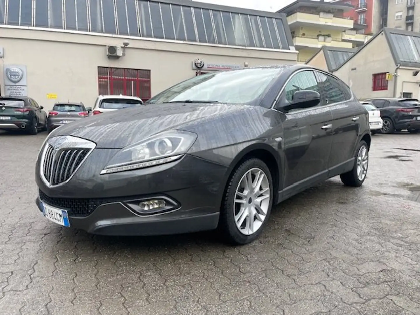 Lancia Delta Delta III 1.6 mjt Platino 120cv Tagliandi Lancia!! Gris - 1