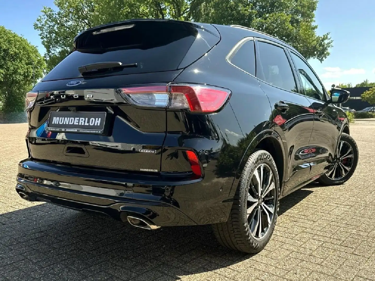 Ford Kuga Plug-In Hybrid ST-Line X Schwarz - 2