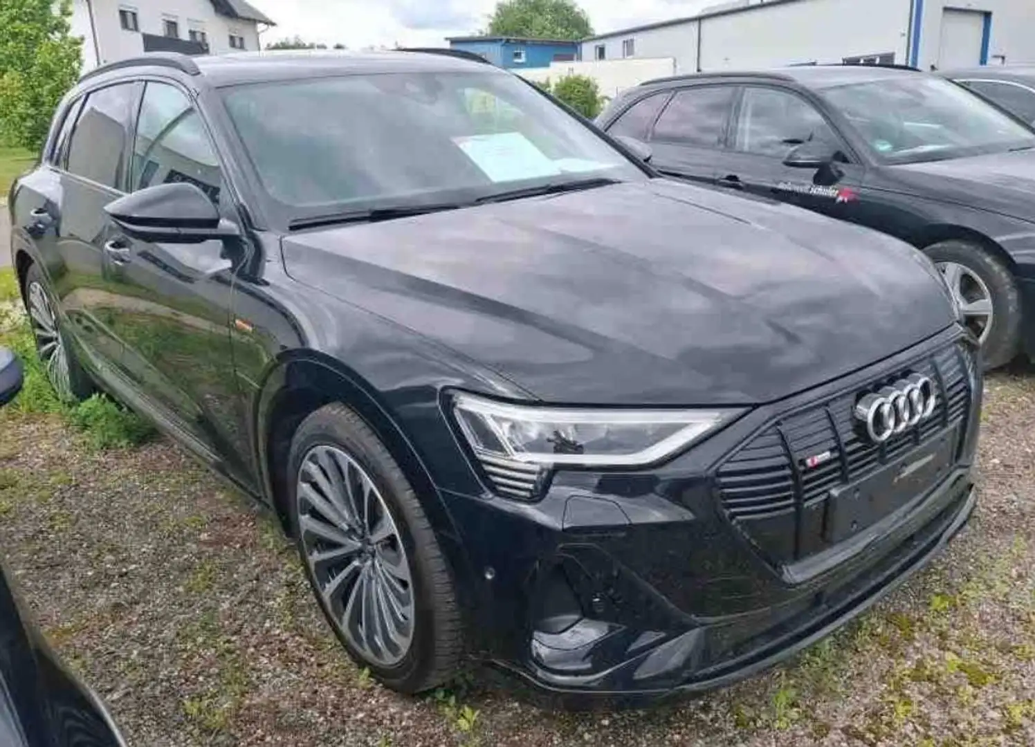 Audi e-tron 55 quattro S line Panorama/AHK/Head up Schwarz - 1