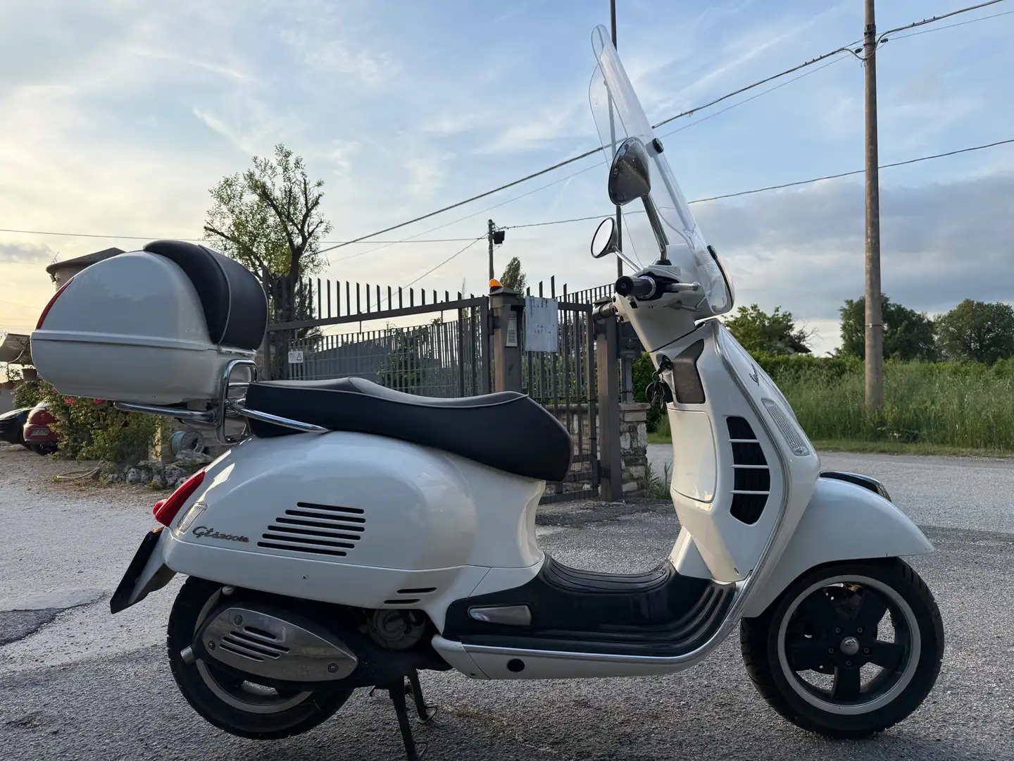 Piaggio GTS 300 Unico proprietario Beyaz - 2