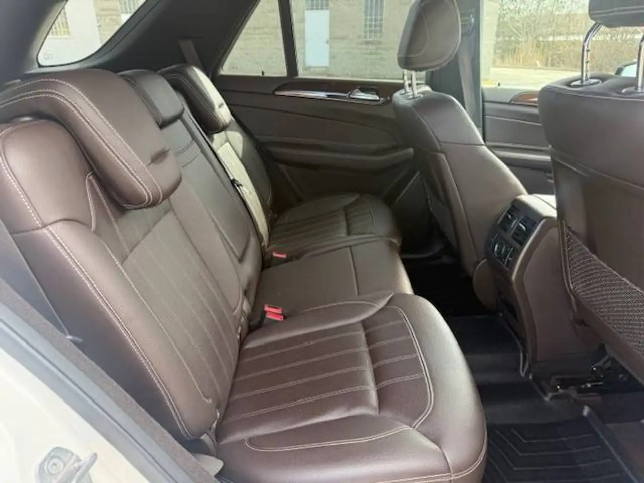 Mercedes-Benz GLE снимка Mercedes-Benz GLE