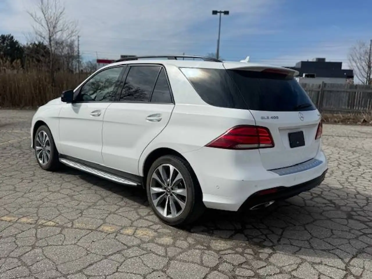 Mercedes-Benz GLE снимка Mercedes-Benz GLE