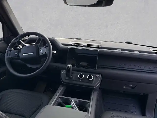 Land Rover Defender view 4