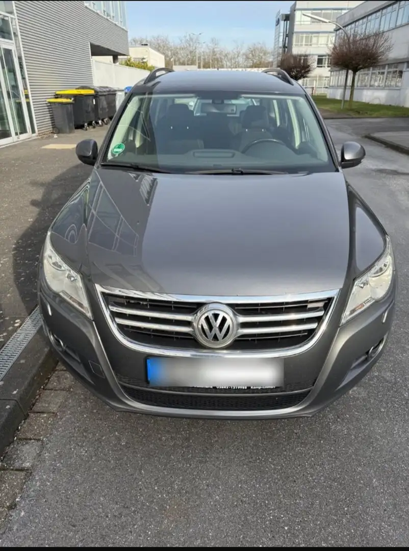 Volkswagen Tiguan 2.0 TDI DPF BlueMotion Technology Sport & Style - 2