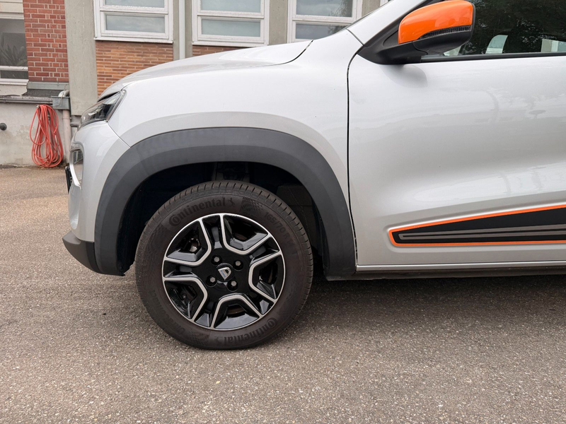 Dacia Spring Electric Comfort Plus SOH Kamera LED — photo 7