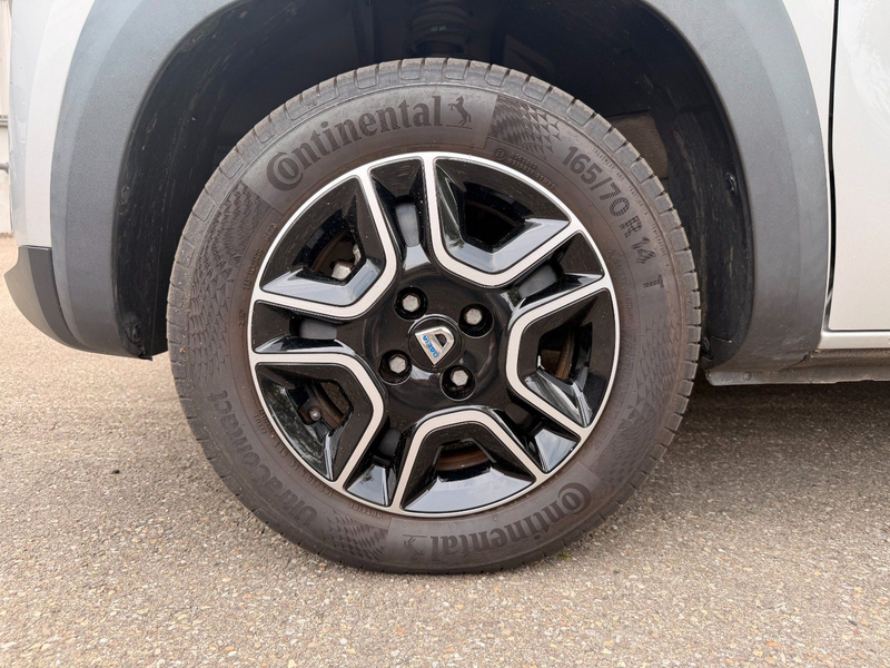 Dacia Spring Electric Comfort Plus SOH Kamera LED — photo 8