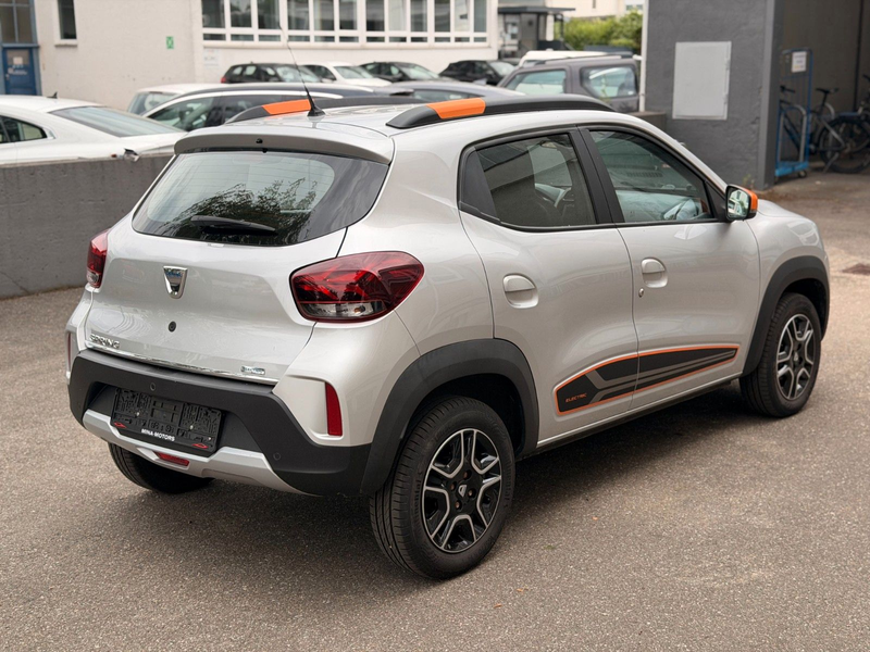 Dacia Spring Electric Comfort Plus SOH Kamera LED — photo 4