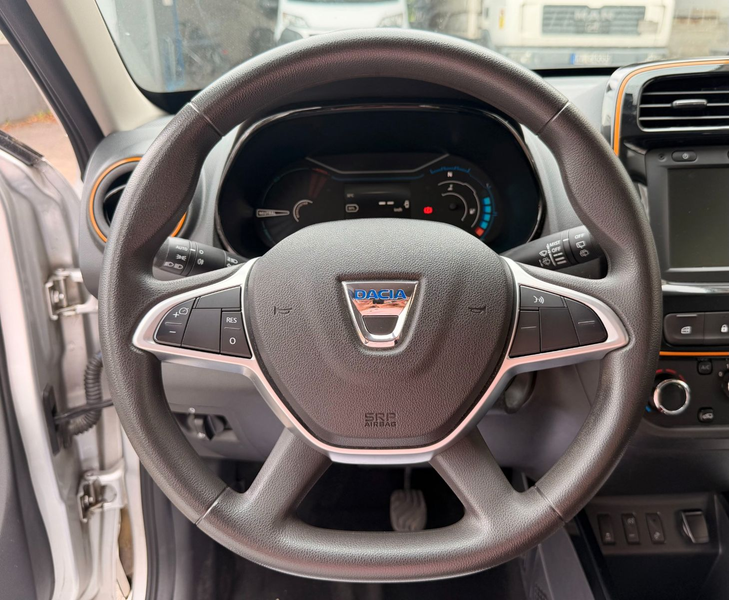 Dacia Spring Electric Comfort Plus SOH Kamera LED — photo 12