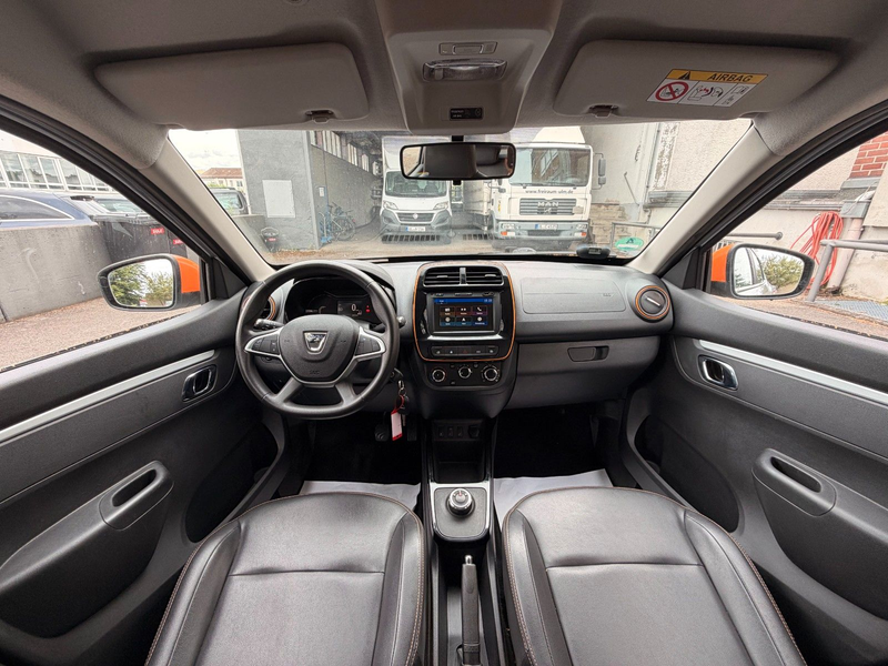 Dacia Spring Electric Comfort Plus SOH Kamera LED — photo 15