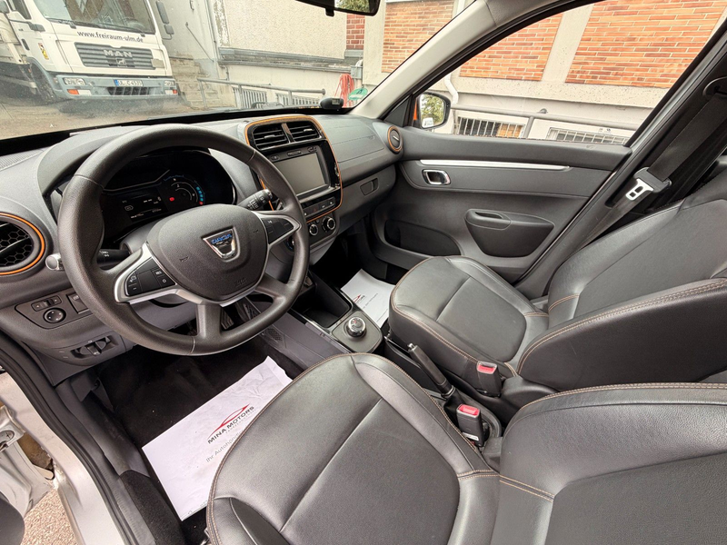 Dacia Spring Electric Comfort Plus SOH Kamera LED — photo 9