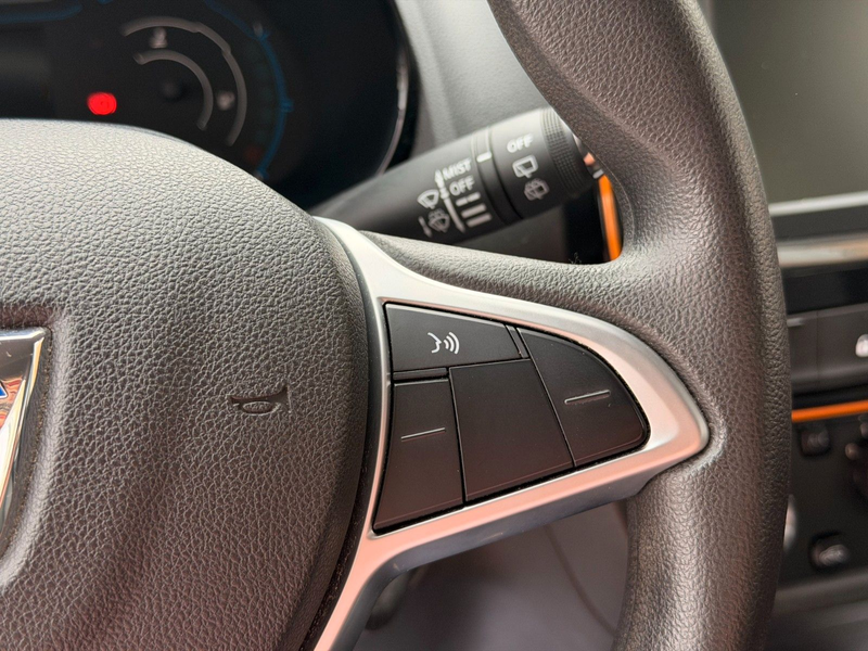 Dacia Spring Electric Comfort Plus SOH Kamera LED — photo 14