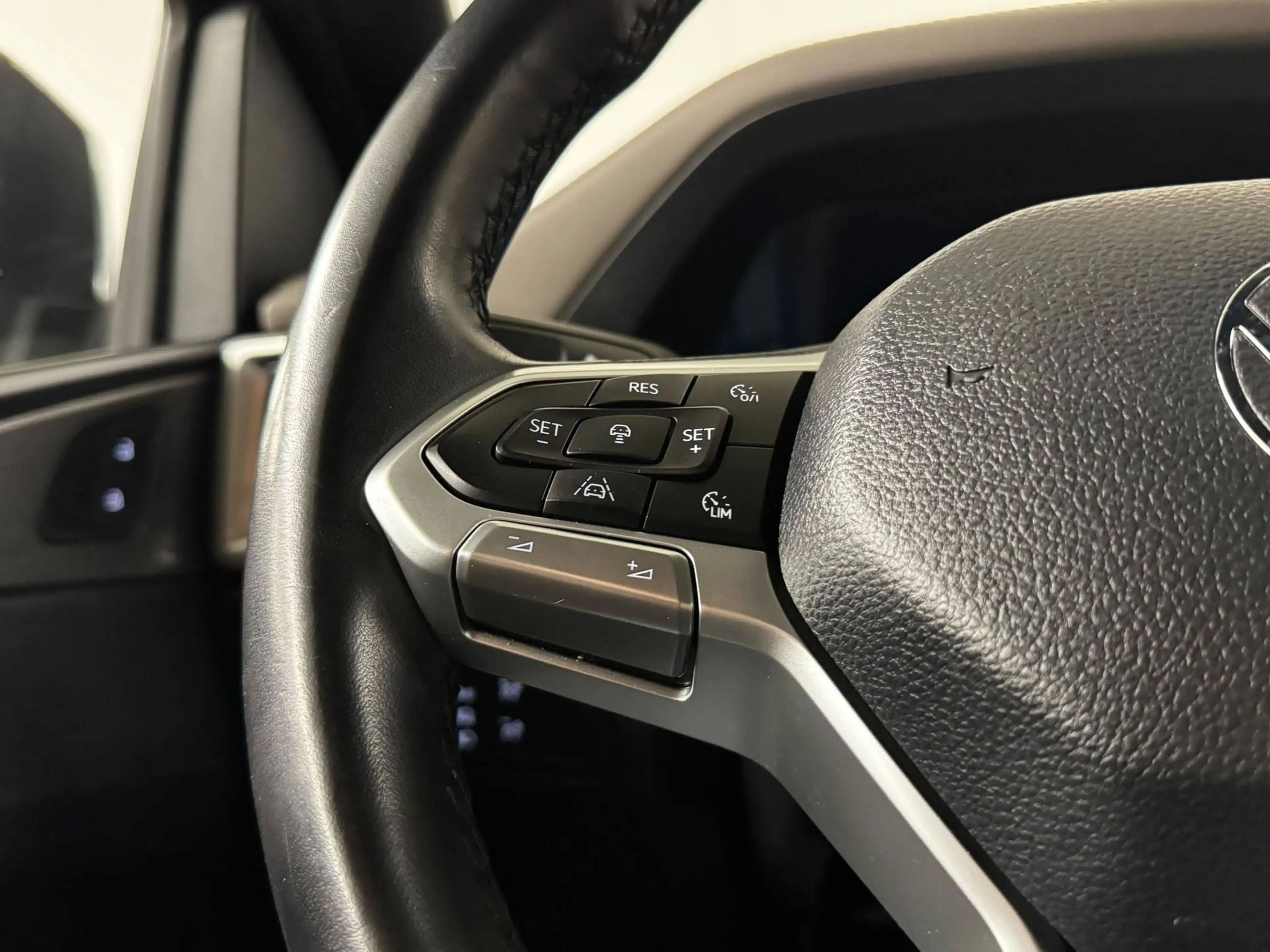 Volkswagen Amarok 3.0 V6 TDI 4-MOTION AVENTURA CAMERA 360 HARMAN/KARDON CUIR LED FULL TVA/BTW — photo 10