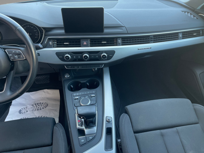 Audi A4 Limousine 50 TDI quattro Sport — photo 11
