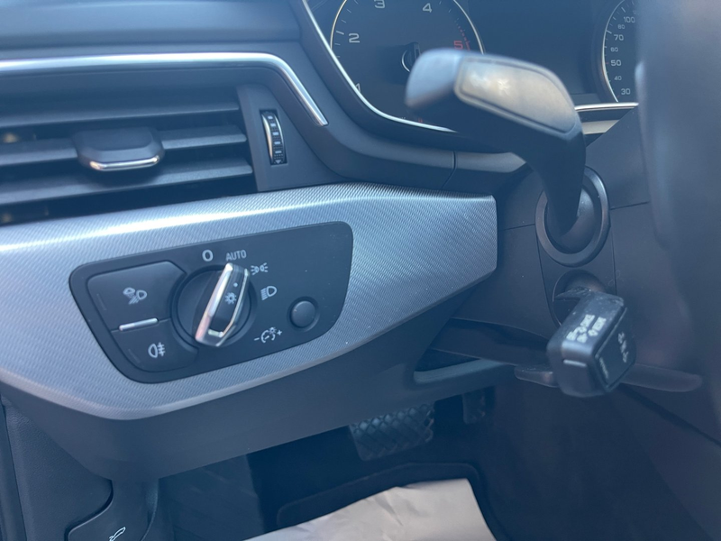 Audi A4 Limousine 50 TDI quattro Sport — photo 16