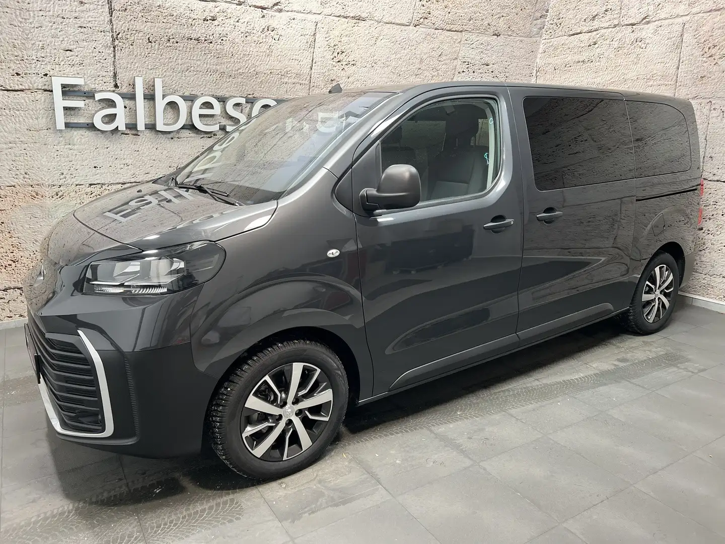 Toyota Proace Verso 2,0 D-4D L1 Edition + Navi Paket Grau - 2