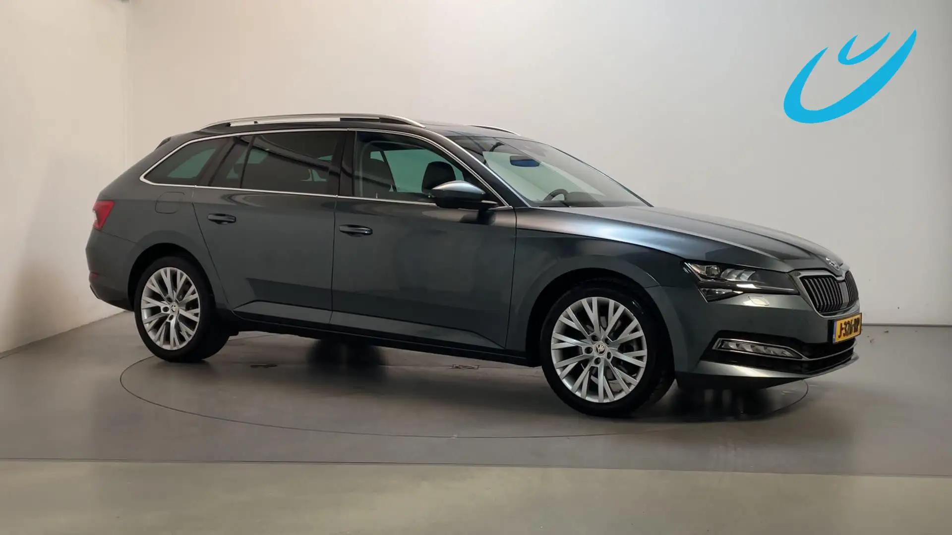 Skoda Superb Combi 1.5 TSI 150pk DSG ACT Business Edition Panor Gris - 1