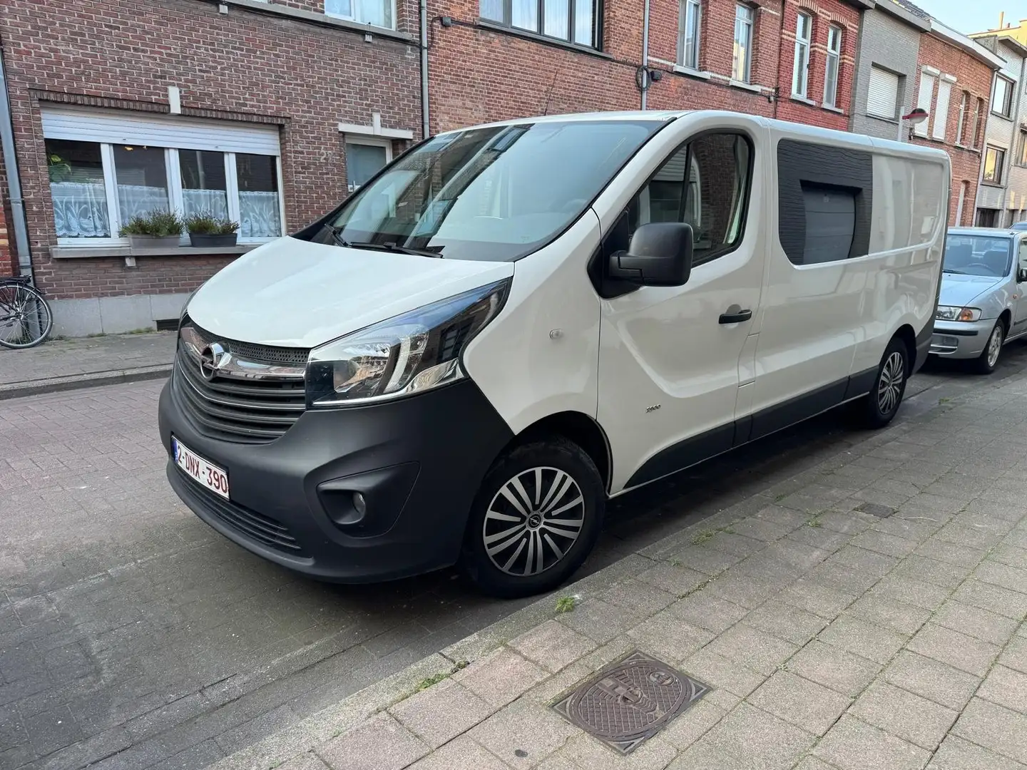 Opel Vivaro 1.6 D (CDTI) L2H1 dubbel cabine lichtevracht - 1
