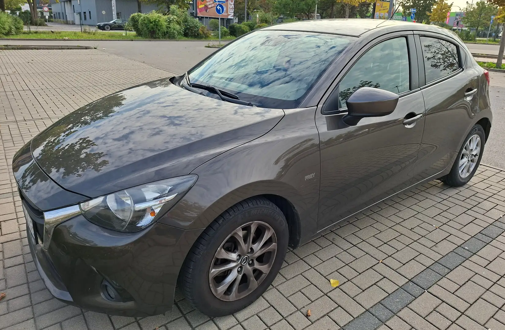 Mazda 2 2 SKYACTIV-G 75 Exclusive-Line Braun - 2