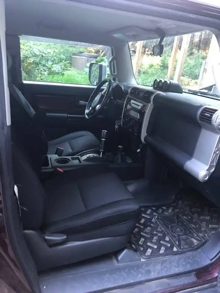 Toyota FJ Cruiser снимка Toyota FJ Cruiser