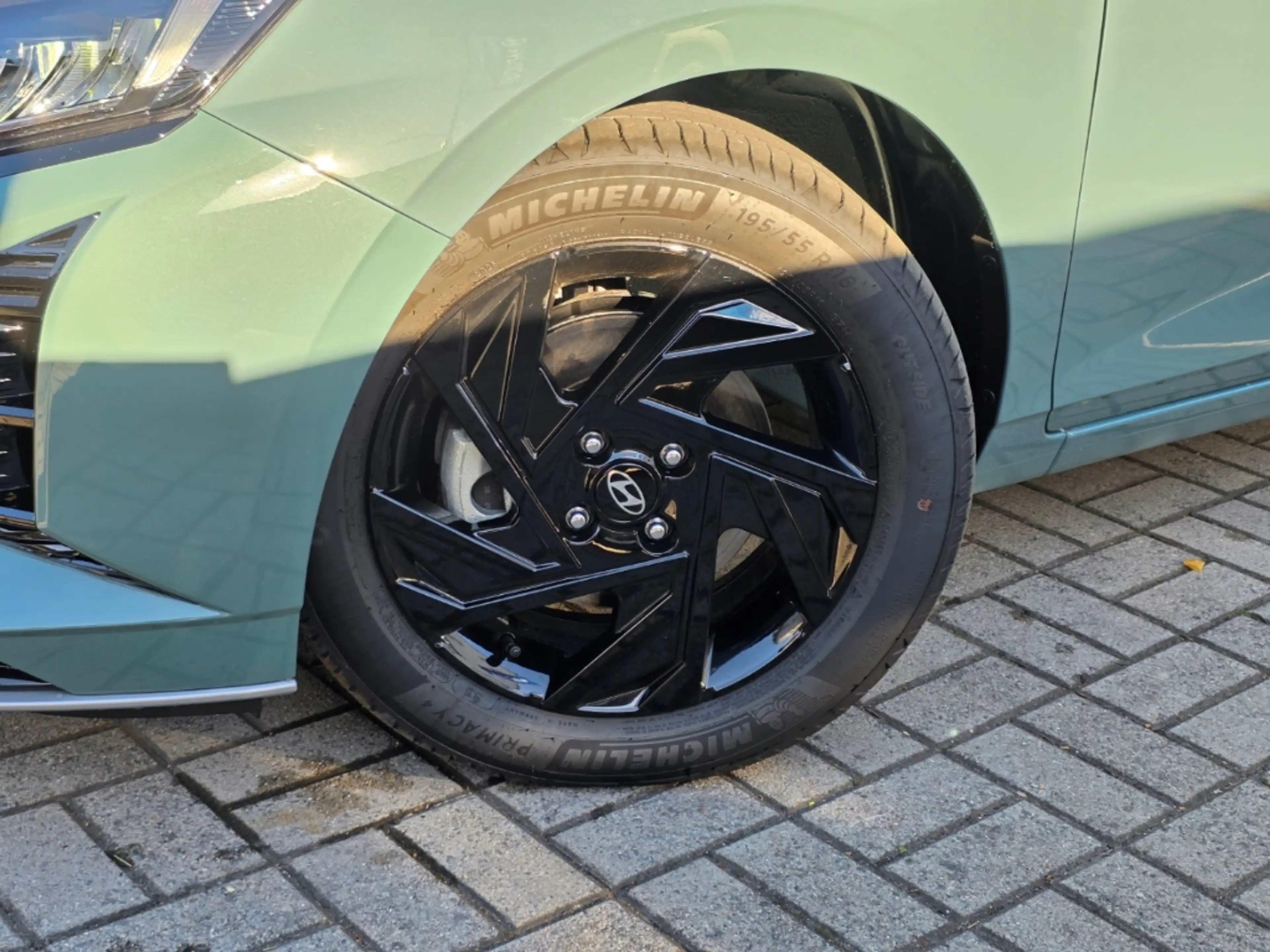 Hyundai i20 1.0 T-GDI 7-DCT Blackline MY26 / BOSE / Navi / Car — photo 5