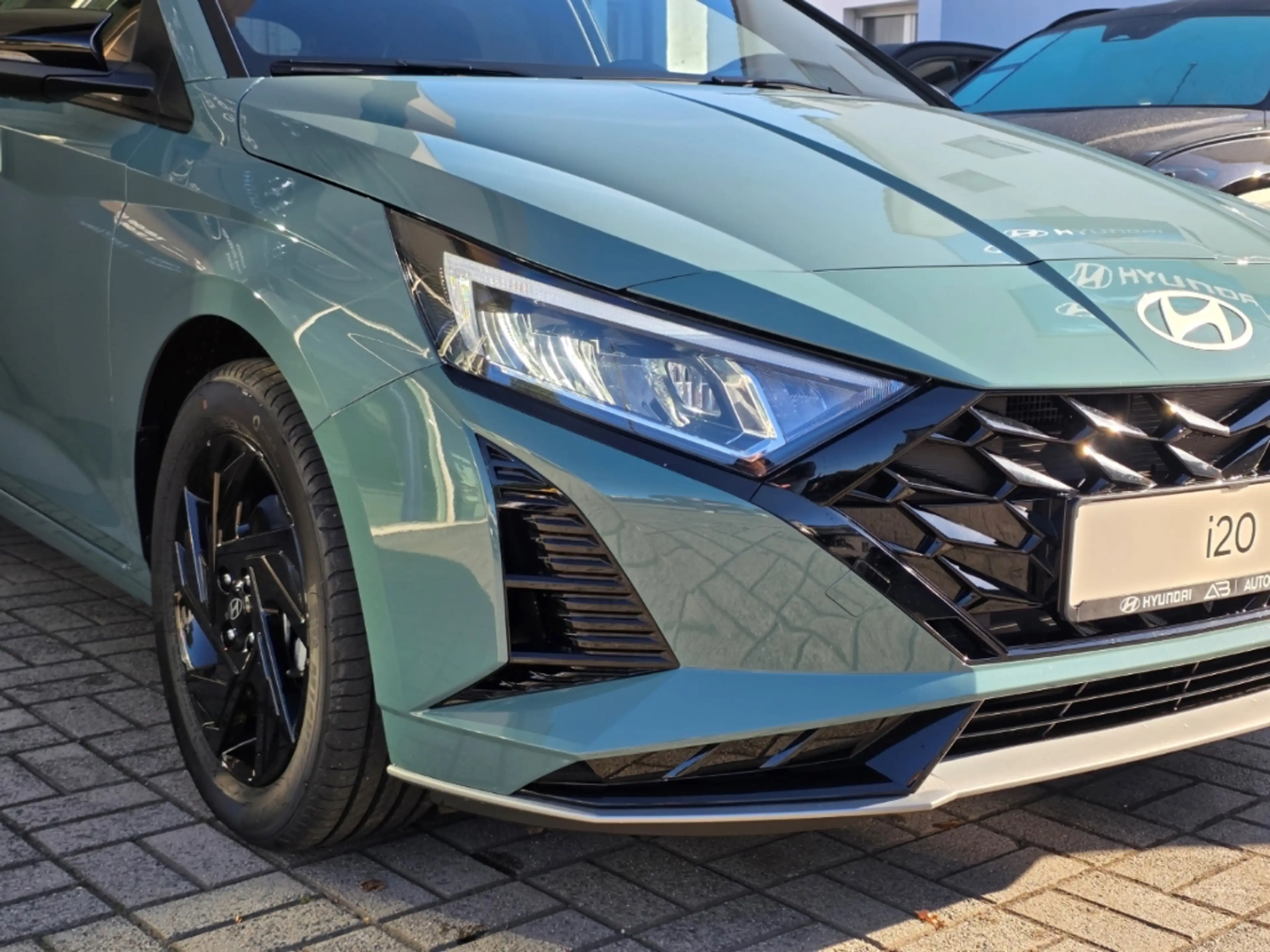 Hyundai i20 1.0 T-GDI 7-DCT Blackline MY26 / BOSE / Navi / Car — photo 2