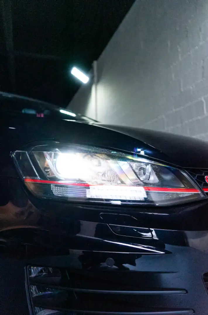 Volkswagen Golf GTI 2.0 TSI Performance DSG 230 Negro - 2