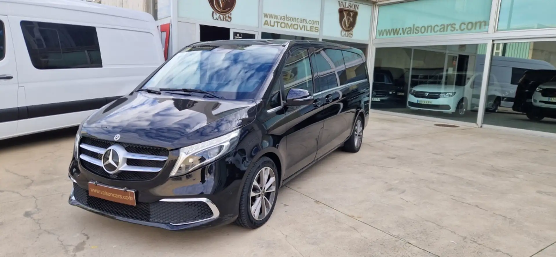 Mercedes-Benz V 220 220d Extralargo Avantgarde Negro - 2