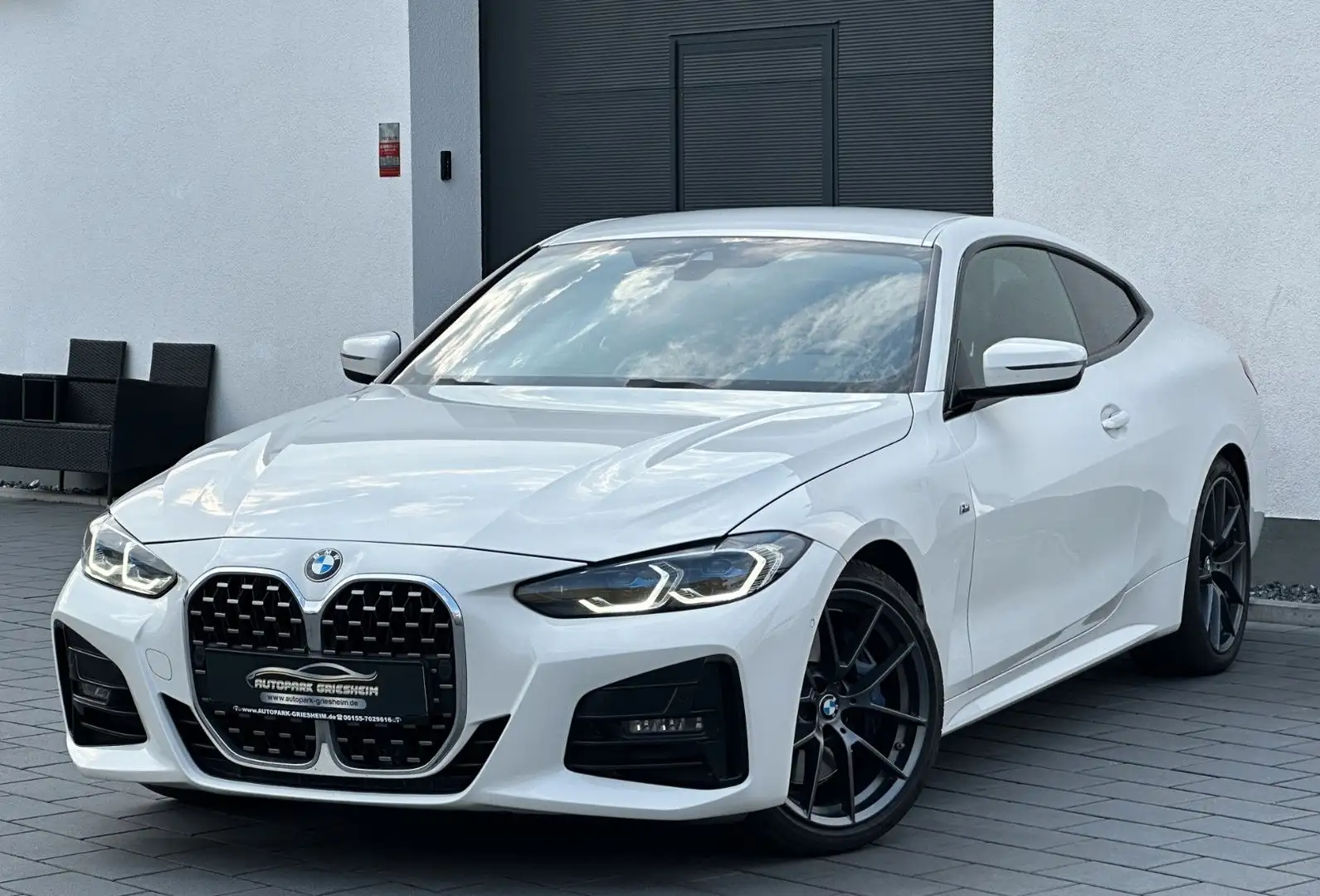 BMW 430 i Coupe M-SPORT*LiveCockpit*LASERLICHT*KeyGO Alb - 1