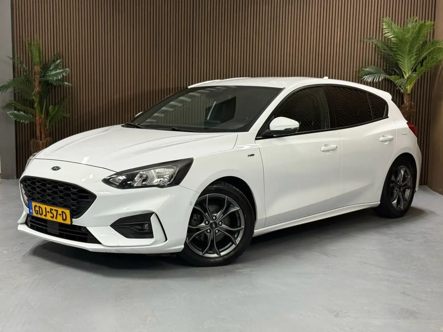 Ford Focus 1.0 EcoB. ST L. Bns Wit - 1