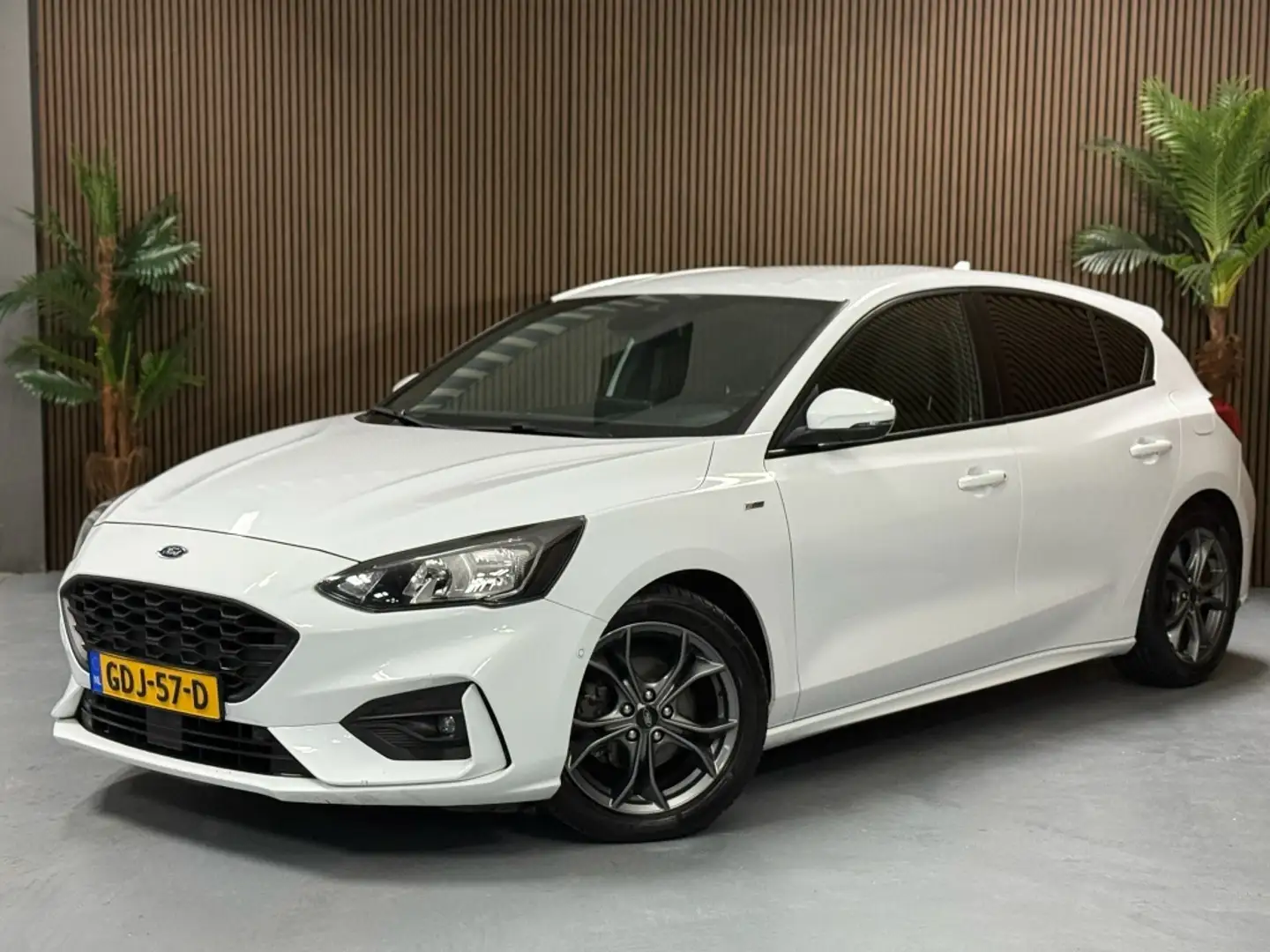 Ford Focus 1.0 EcoB. ST L. Bns Wit - 2
