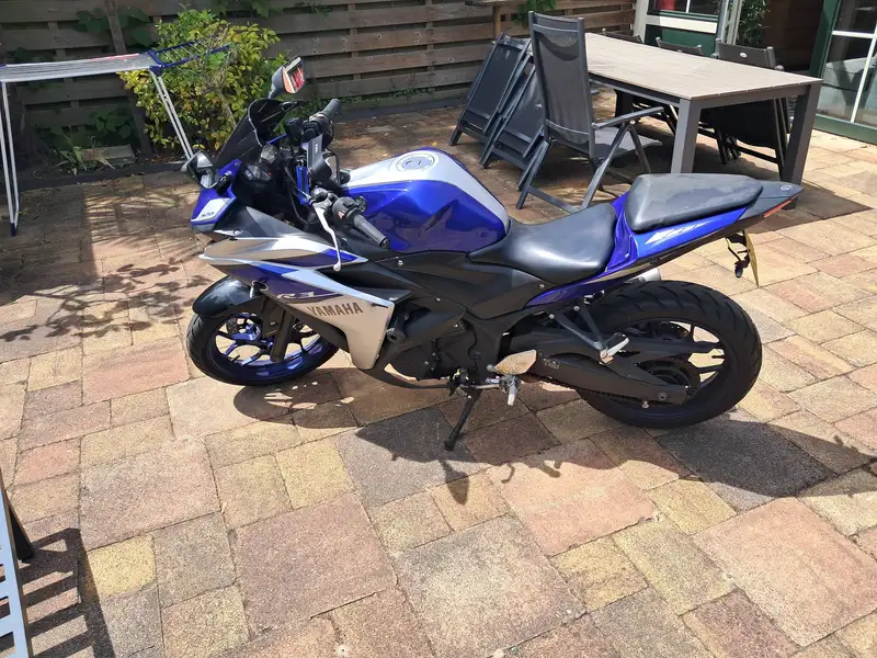 Yamaha YZF-R3 - foto 3