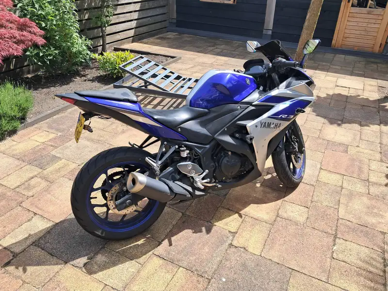 Yamaha YZF-R3 - foto 5