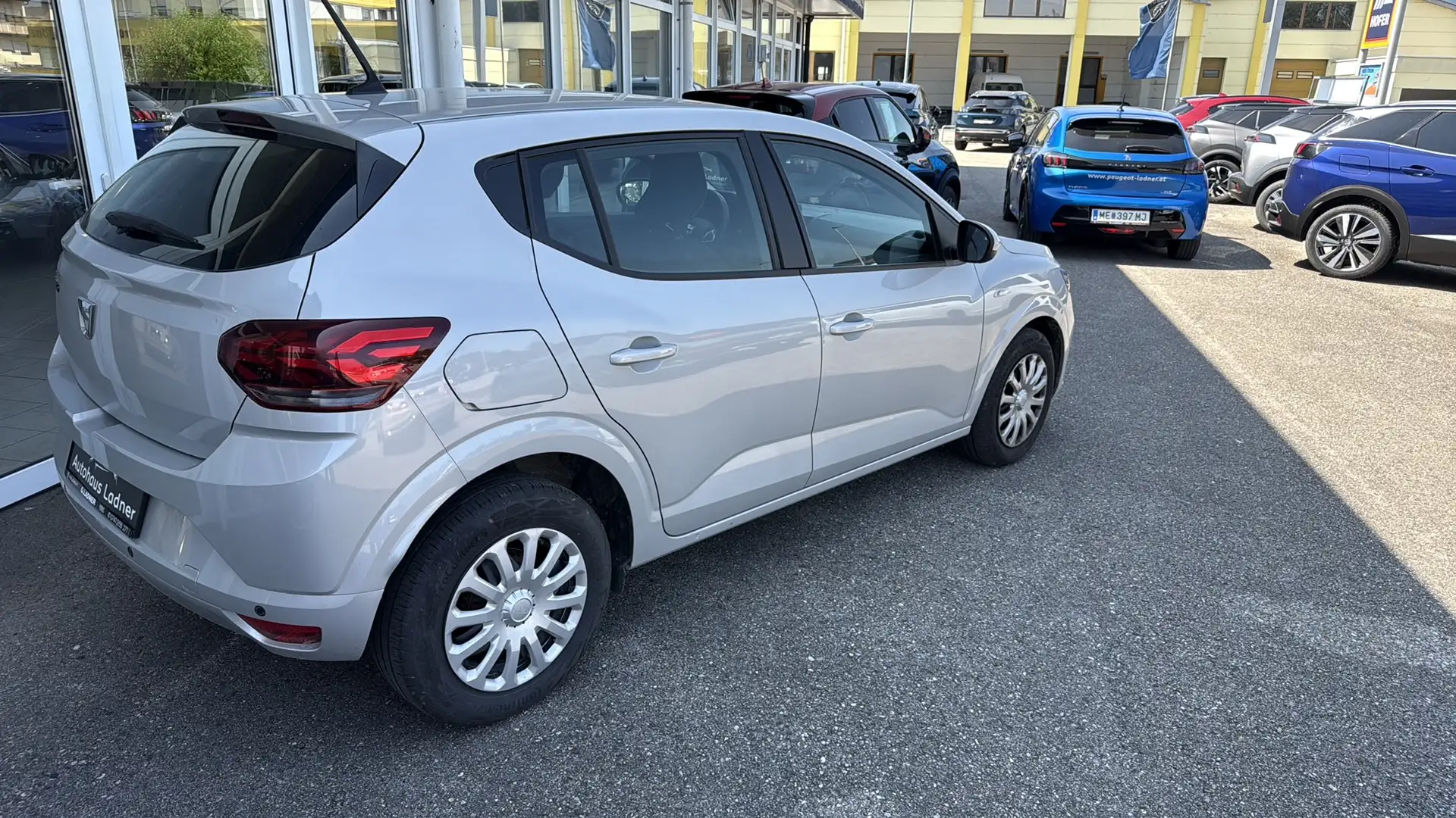 Dacia Sandero Comfort SCe 65 Grau - 2