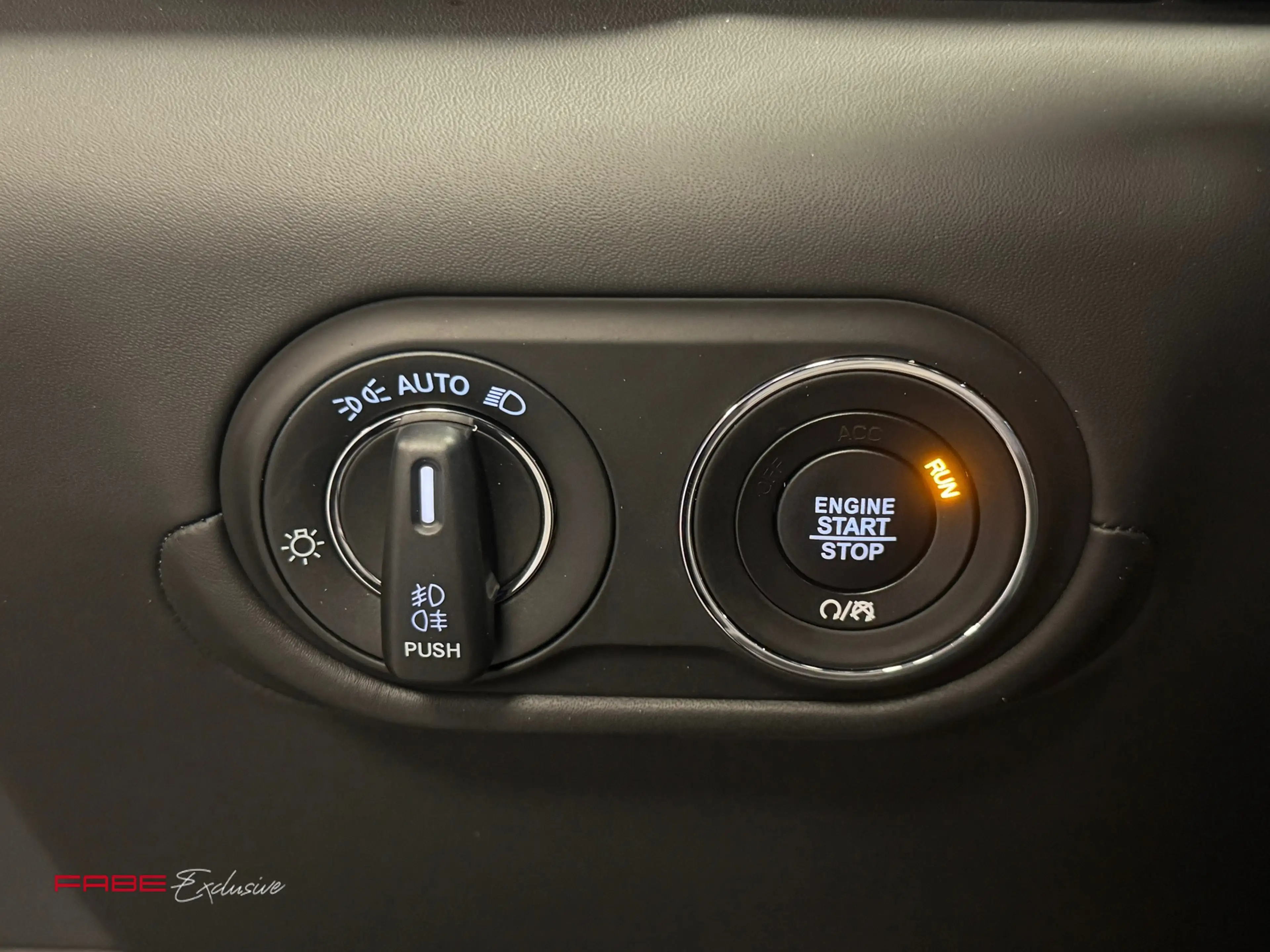 Maserati Levante 3.8 V8 GTS / Softclose / H/K / Carbon / Pano / 360 — photo 24