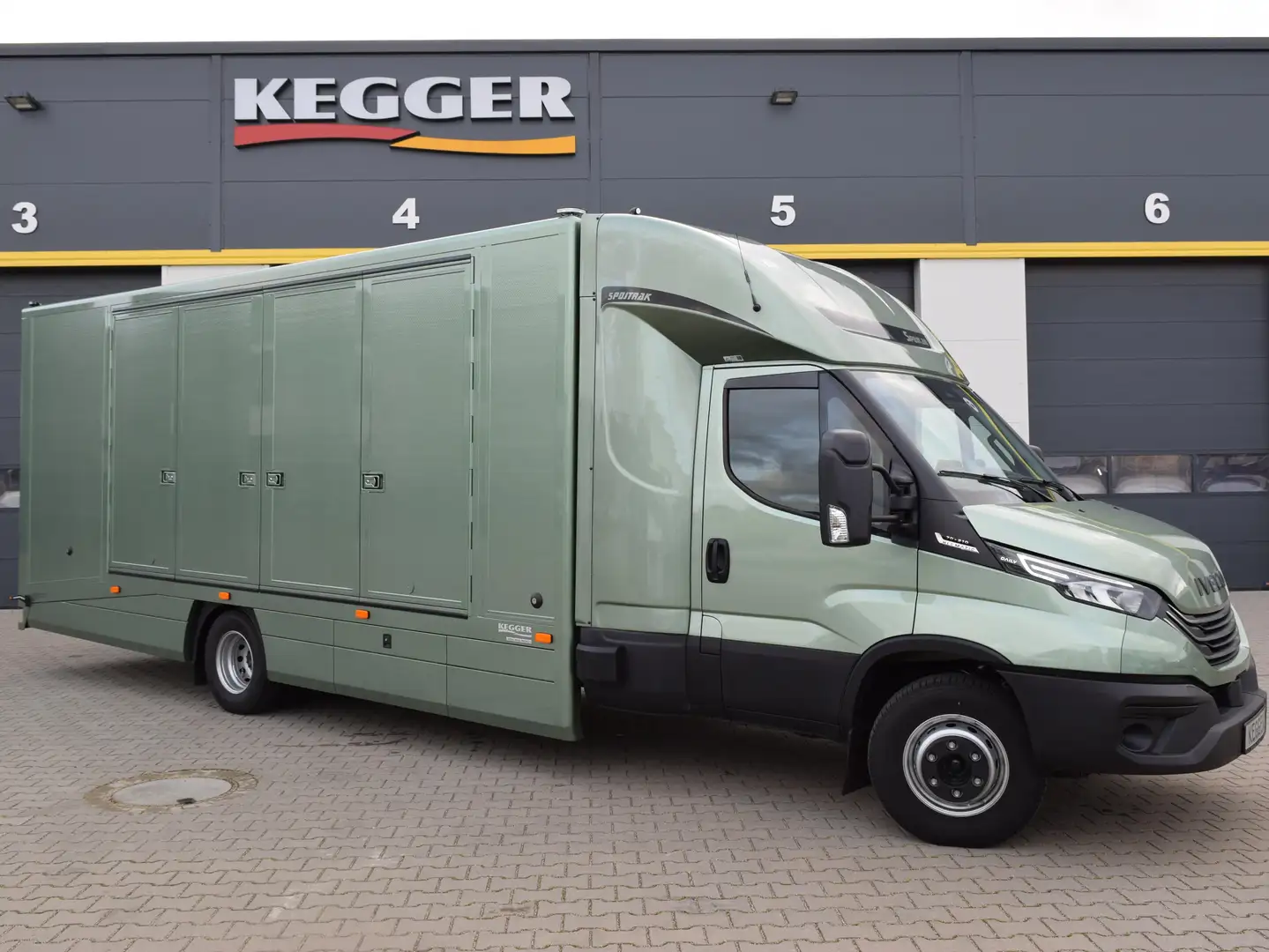 Iveco Daily 70C21HA8/P SOFORT Standhzg./AHK/KEGGER Grün - 1