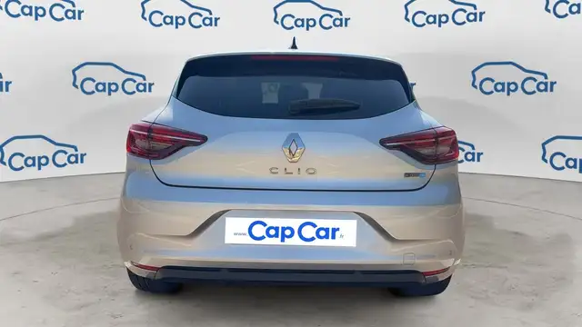 Renault Clio view 3