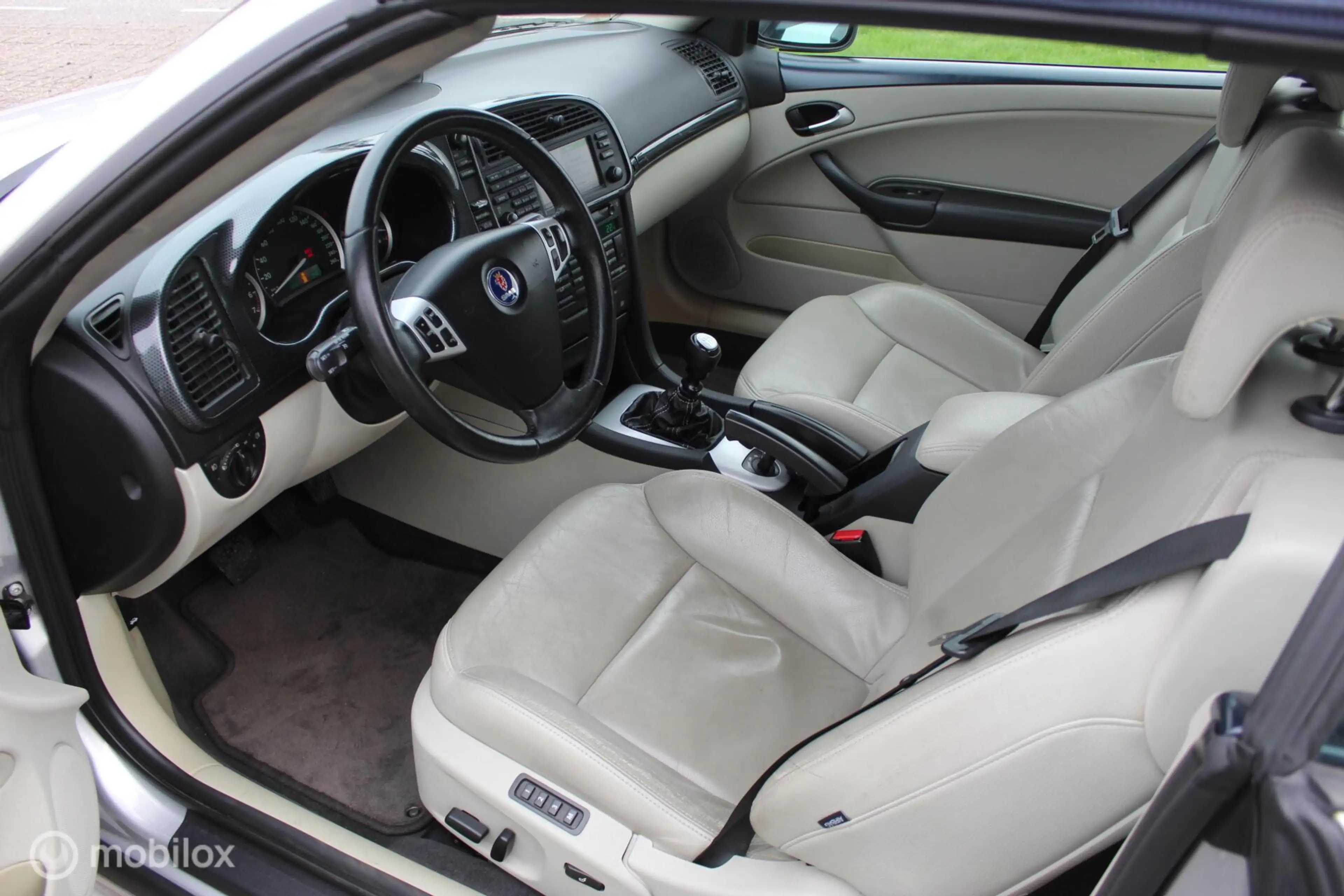 Saab 9-3 Cabrio 2.0T Aero M6 — photo 13