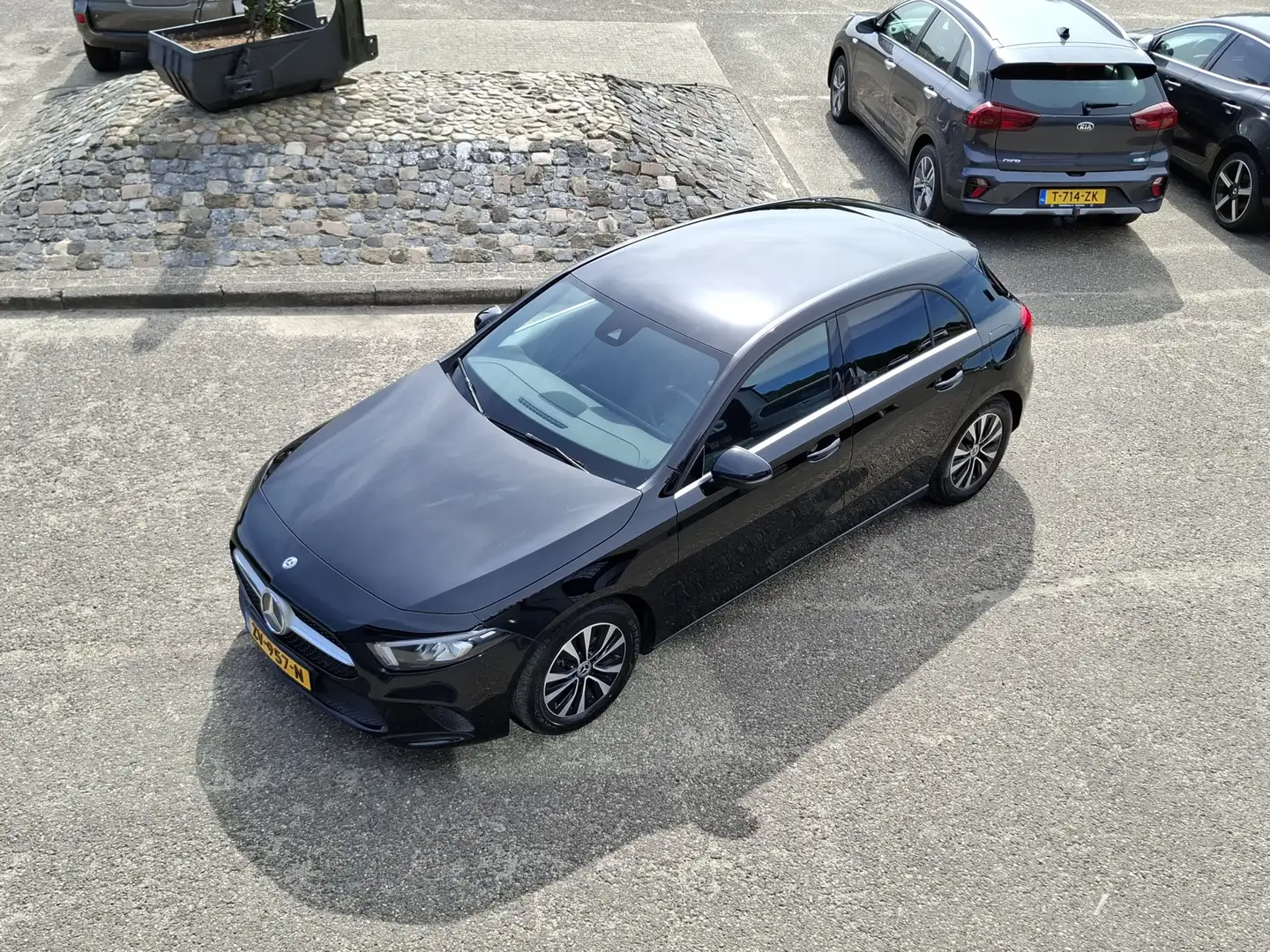 Mercedes-Benz A 180 AUTOMAAT VIRTUAL COCKPIT CAMERA PARK ASSIST HALF L Zwart - 2