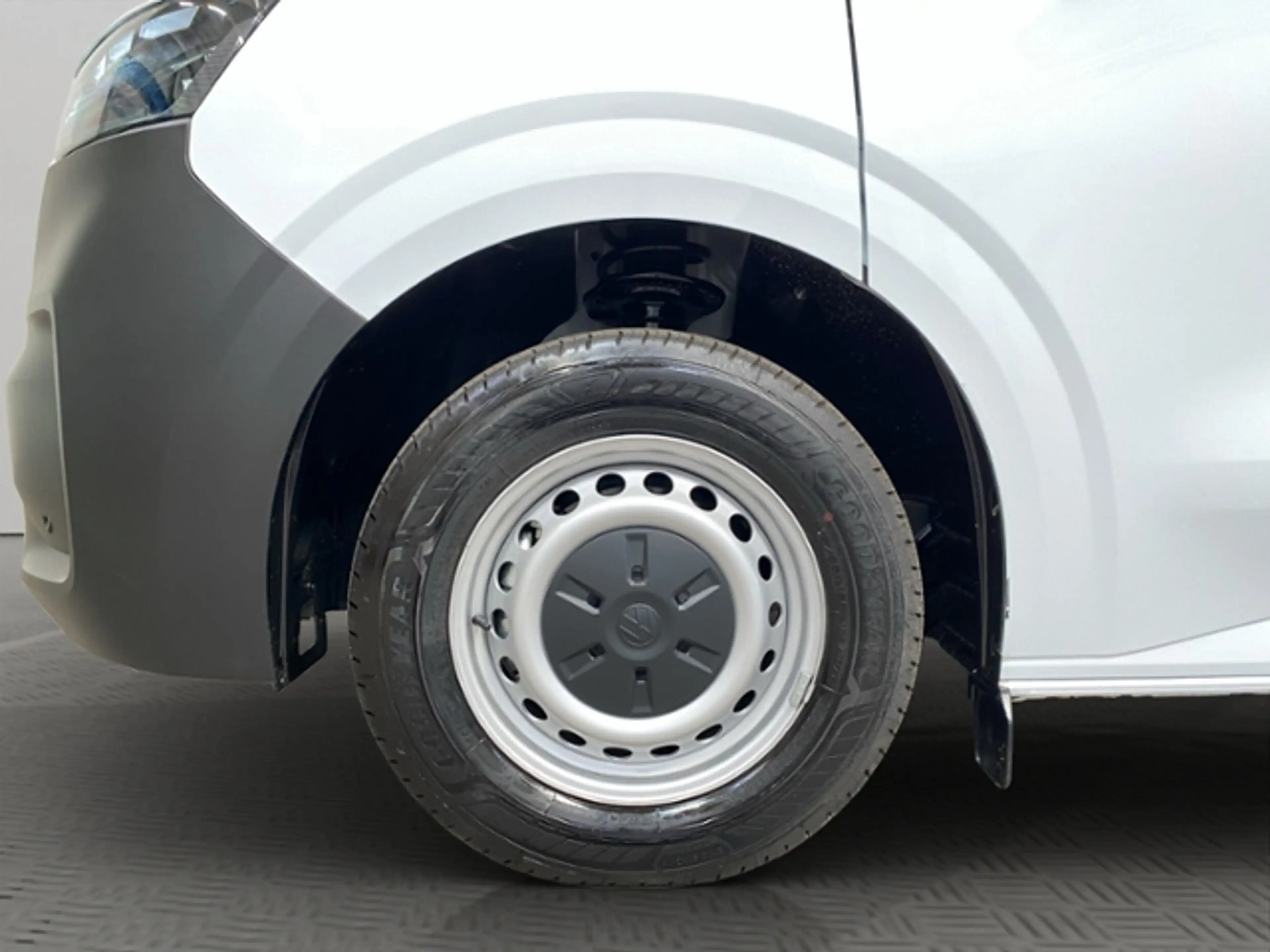Volkswagen T7 Kombi T7 Transporter Kombi 2.0 TDI Automatik 6 SITZER — photo 14