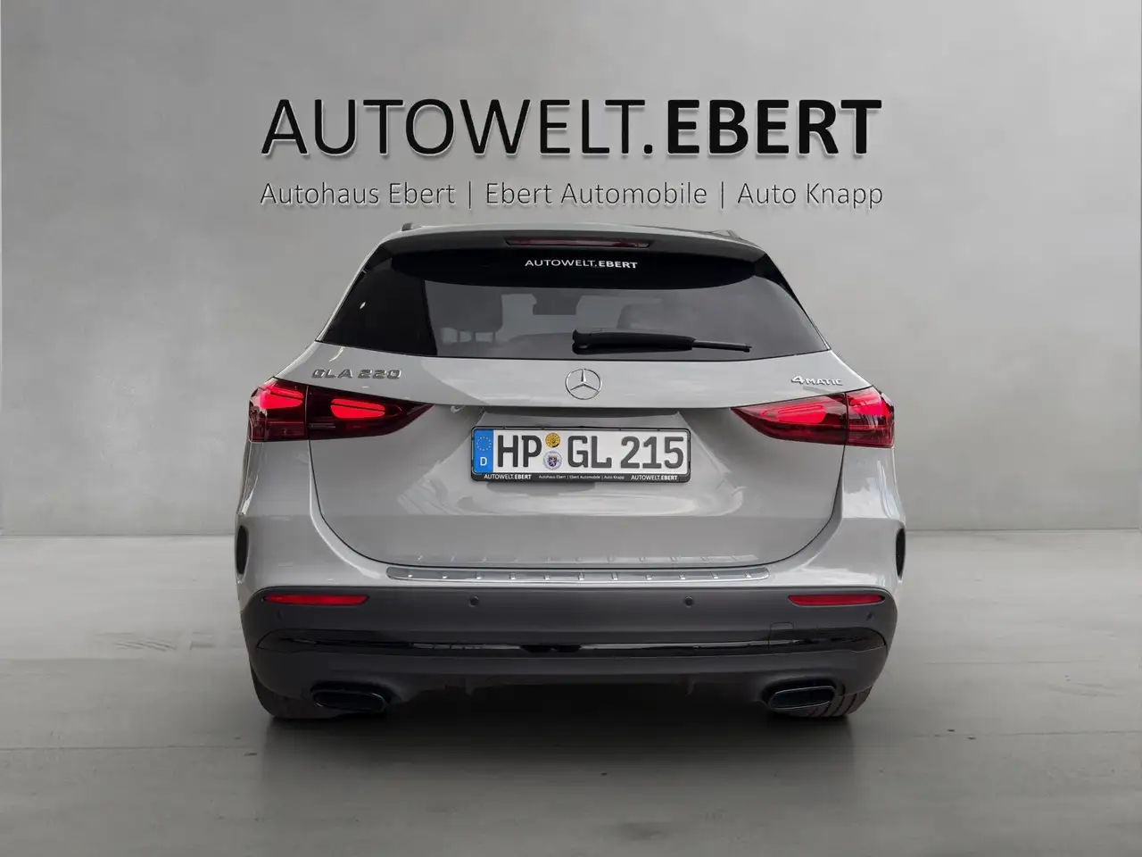 Mercedes-Benz GLA 220 4M AMG+ Pano STANDHZG Distro GurtGrau 4