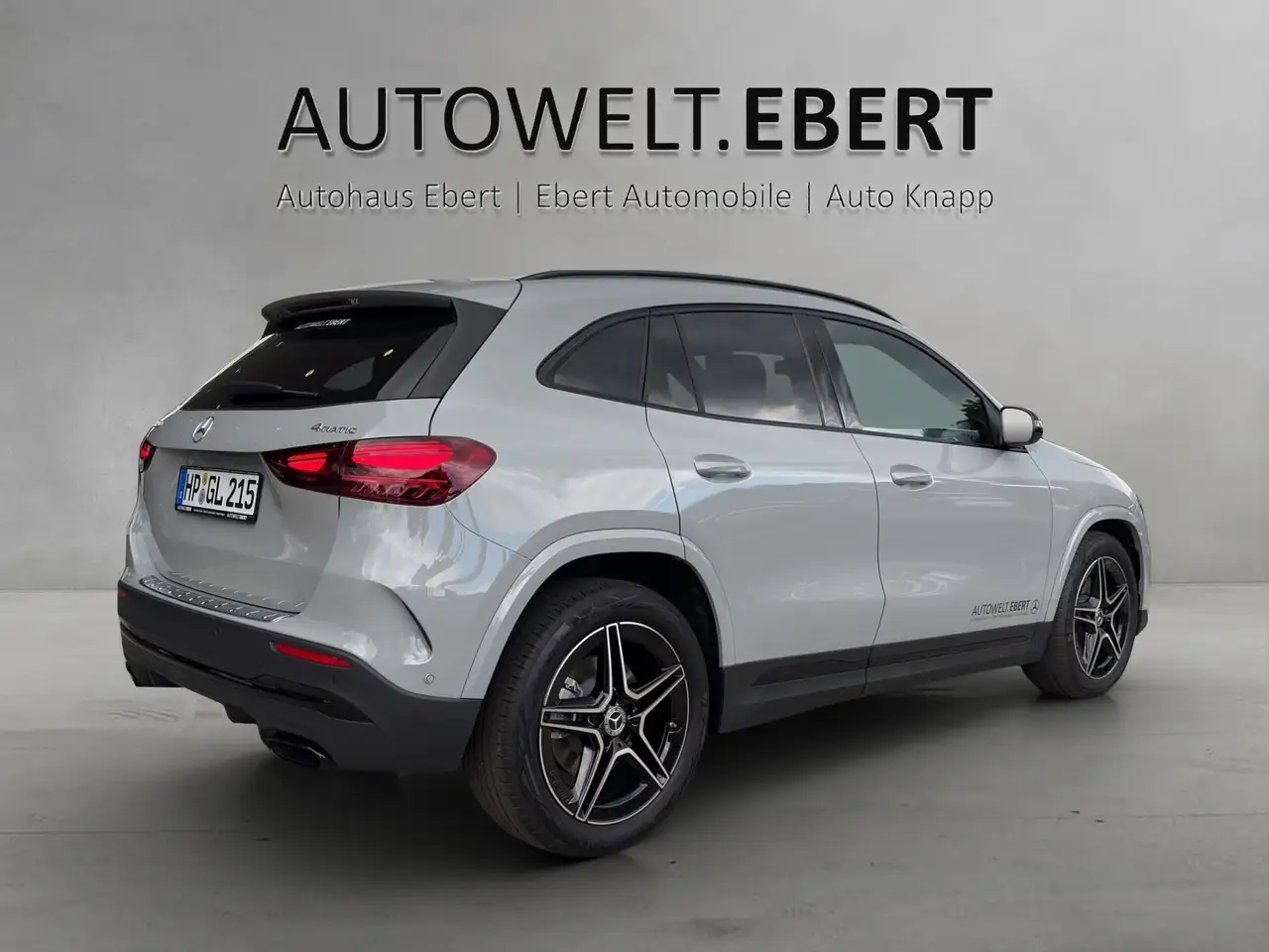 Mercedes-Benz GLA 220 4M AMG+ Pano STANDHZG Distro GurtGrau 5