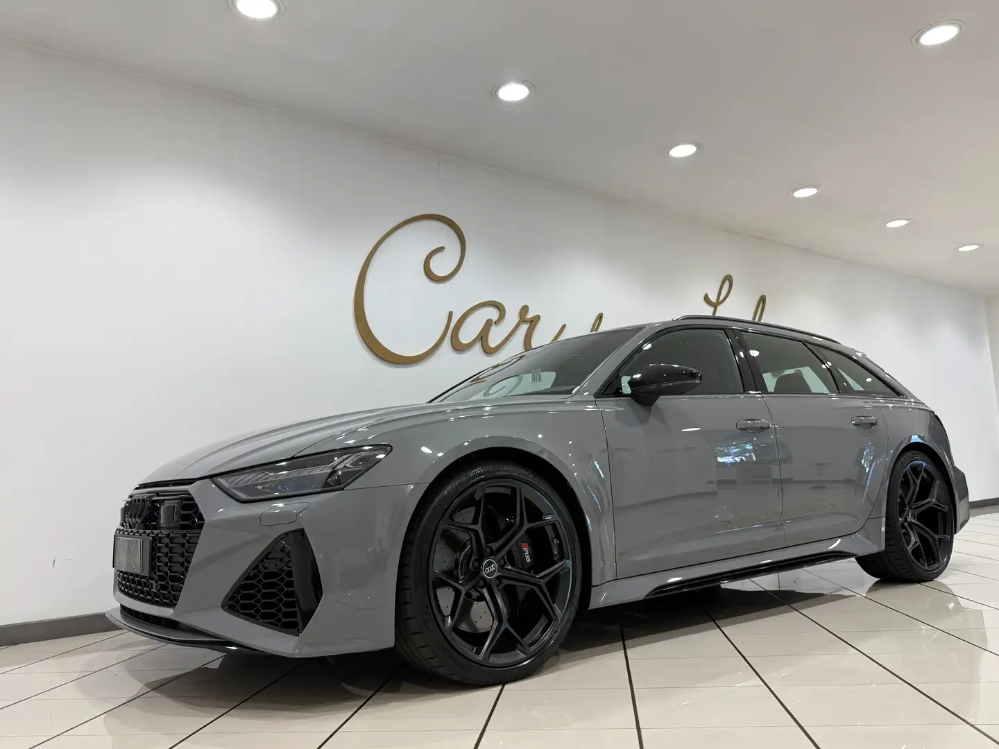 Audi RS6 Avant 4.0 Mhev Performance IVA ESPOSTA Grijs - 2